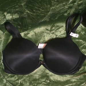 Victoria's Secret Black Molded Cup Pushup Bra